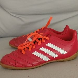 Adidas turf soccer cleats red size 2.5 excellent